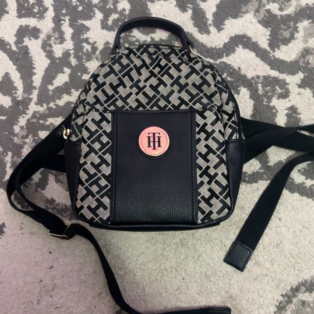 tommy backpack